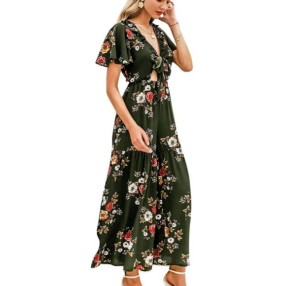 Pants - NWT Floral Keyhole Plunge V Wide Leg Jumpsuit